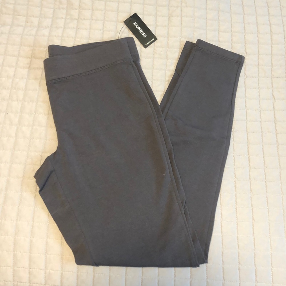 Dark grey leggings